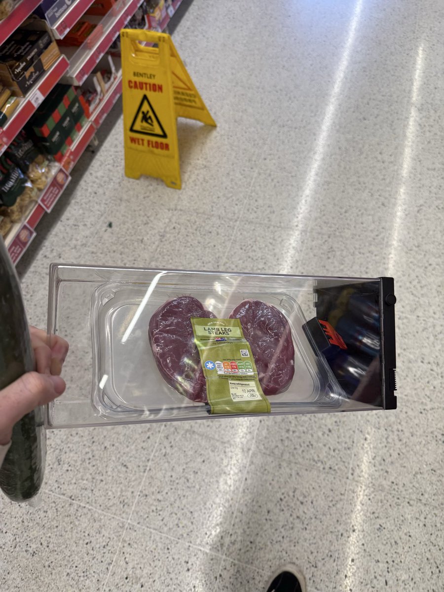 Tom Wesseldine tweet media