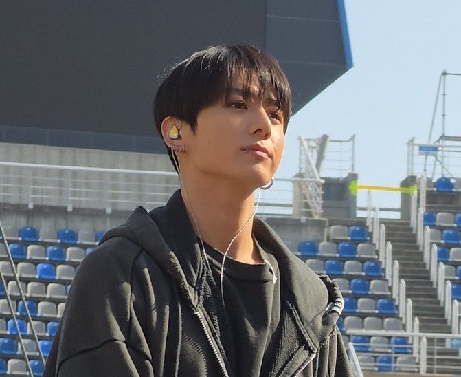 s⁷ ‹𝟹 tweet media