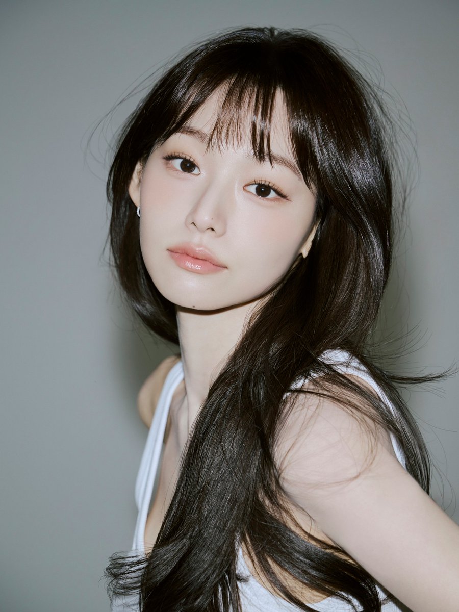 brasilioi's tweet image. Mina via Instagram.

“Aniversário de 10 anos de debut 🅝🅔🅦 🩶”

#KANGMINA #강미나