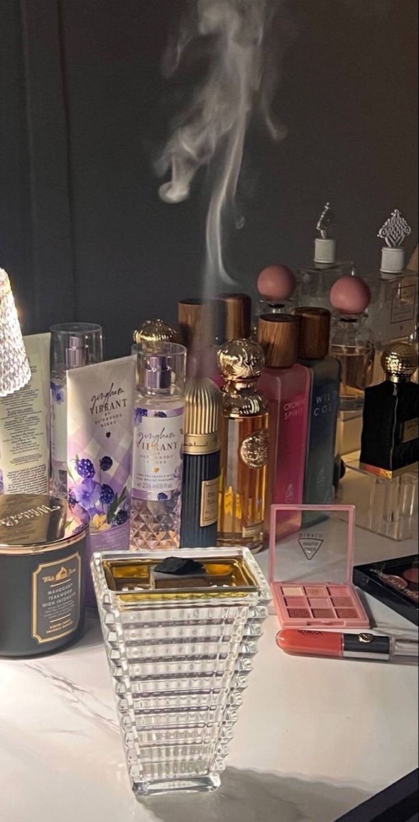 روح أنثى tweet media