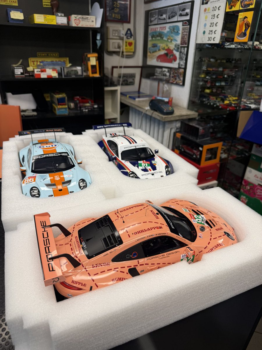 cars_tiny's tweet image. Porsche 1:12 ne abbiamo? #tinycars #porsche #scala112 #diecast #model