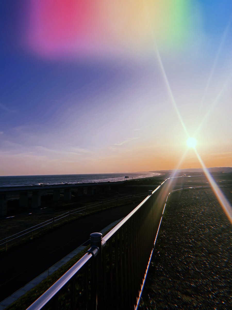 ____yuhiiii's tweet photo. 強風すぎ🌀 https://t.co/BvLmVQWZys