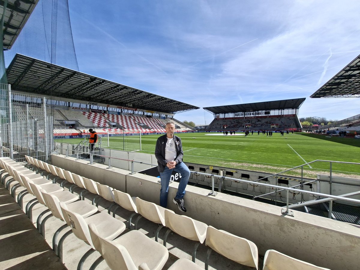 #Groundhopping over de grens Stadion an der Hafenstraße Essen <a href="/rot_weiss_essen/">Rot-Weiss Essen</a>