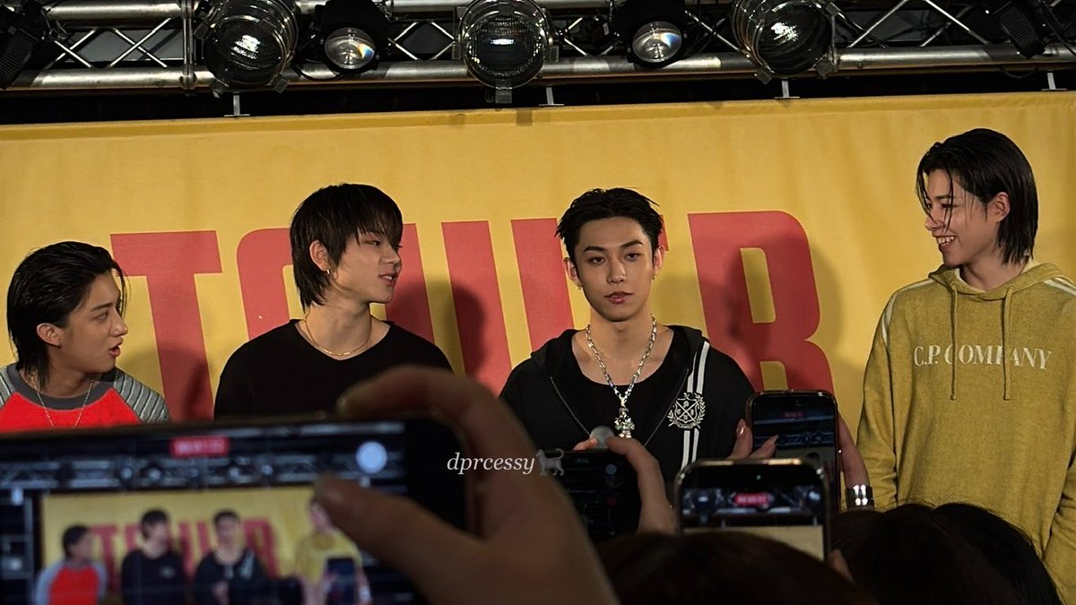 나 얘네 너무 좋아함… 이거 진짜 광기임