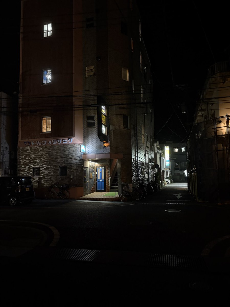 kunihiko1972's tweet photo. わかるかい？
左はシマ唄聴こえて左はロカビリー演ってる！♪(´ε｀ ) https://t.co/Fz1qOm35Li