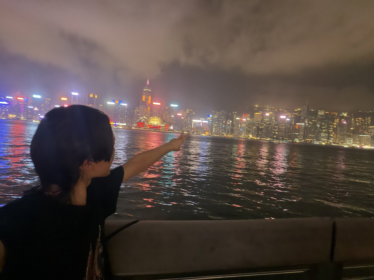 SenRabi_Yuuki's tweet photo. 香港2回目振り返り🇭🇰

観光とか蘭桂坊で飲むくらいがちょーどよく
生活目線ではどこも人と排気ガスと騒音、、特にモンスター㍇付近

すごい環境で住んでる人もいるもんだなと住まいは選べると思うからこそ考えさせられた🤔

そして日本人？って舐められはじめて��スオーナーにぼられた経験を買った🇭🇰w https://t.co/7s8LWQ6FSC