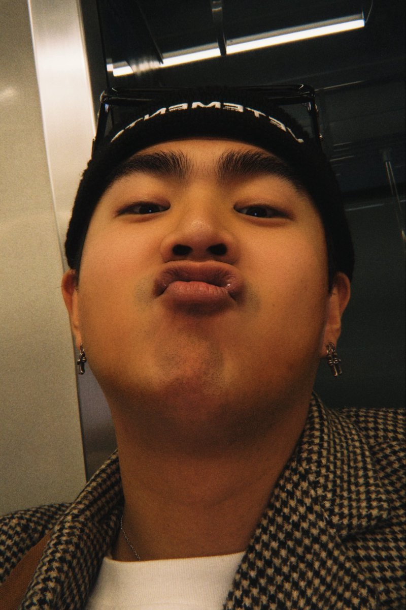 ideahady's tweet photo. 今月もオンラインファンミします！
ぜひ一緒に話しましょー！
よろしくお願いします！
https://t.co/MMKDQP0rSb https://t.co/KOuDP21HOa