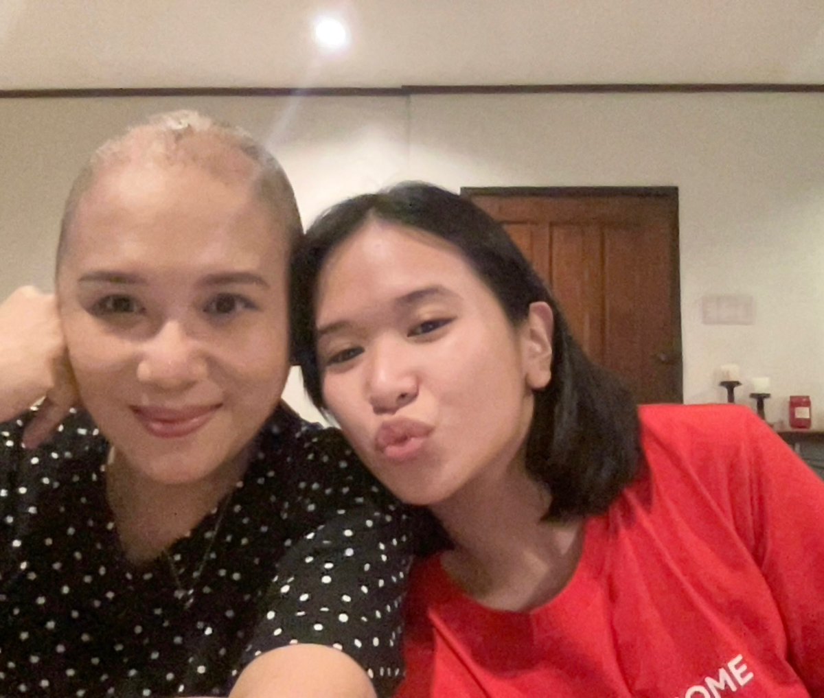 wattsjoyce's tweet photo. February 9, 2026
My 1st chemo cycle

I was “dead” for a week.
Chemotherapy wasn’t nice to me. It was tough. I couldn’t walk properly cos my bones ache, pain everywhere. Nonstop vomitting.
I wanted to quit.
Every chemo cycle is a dreaded moment.
Here i am on my 4th cycle on Monday https://t.co/sbOcoGflOP
