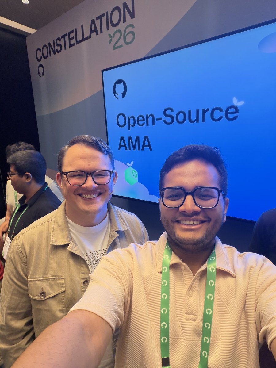 arsh_goyal's tweet image. got a chance to ask @kdaigle what skills should developers learn which are irreplaceable in the AI augmented world and guess his answer? 👀

#GitHubConstellation #Bangalore