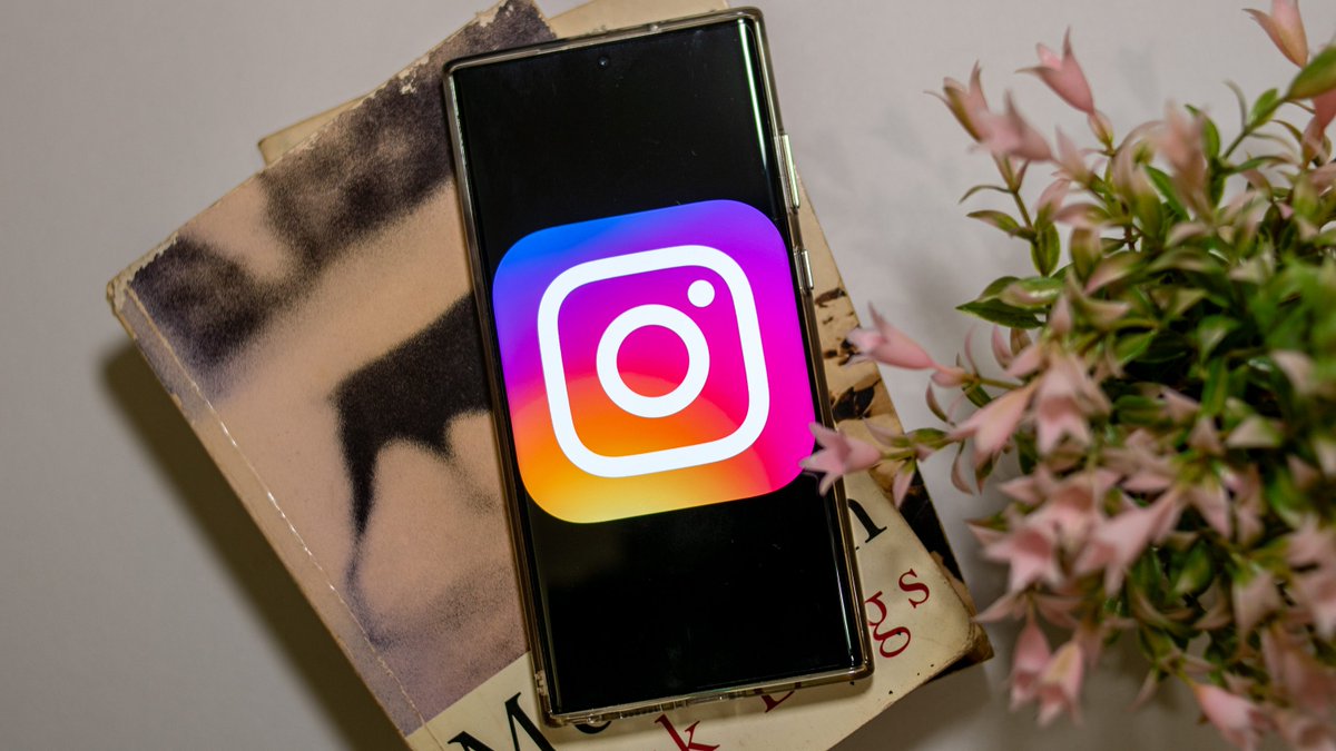 androidcentral's tweet image. Head into the weekend with Instagram's savior for your comments. Spoiler: it's a cool little edit button #Instagram

Full story in the comments