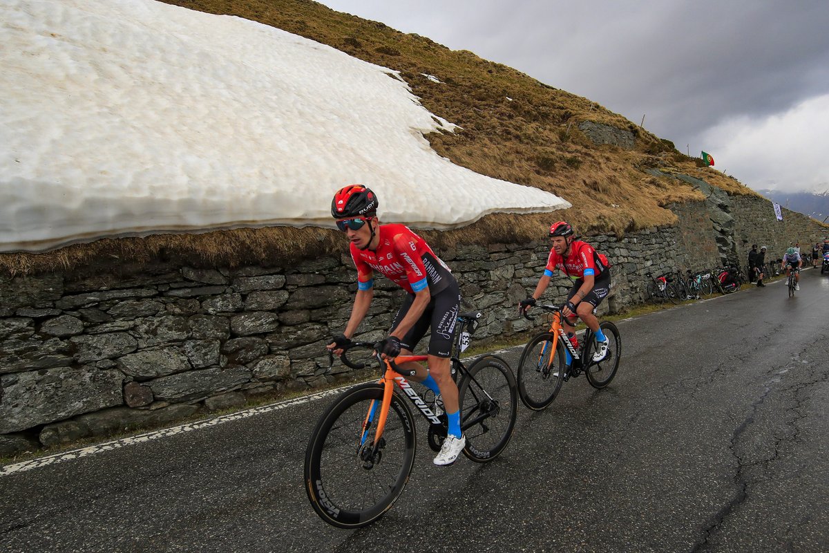 BHRVictorious's tweet image. 📣 @PelloBilbao1990 has confirmed he will retire from professional cycling at the end of the 2026 season, announcing his decision in front of home crowds on Stage 6 of the @ehitzulia 

bit.ly/3OuuaOa

📸 @SprintCycling