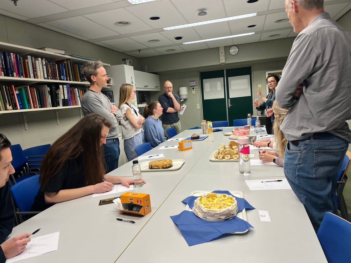 Yasin32032's tweet image. When your "team meeting" turns into a impromptu snack run—turns out 90% of project breakthroughs happen with matcha lattes and shared cookies  #WorkLifeWin #TeamVibes
