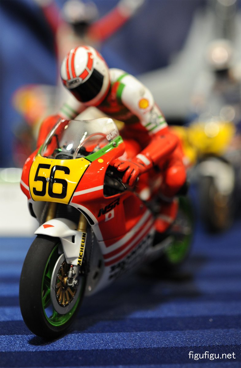 ヘルニアライダー tweet media