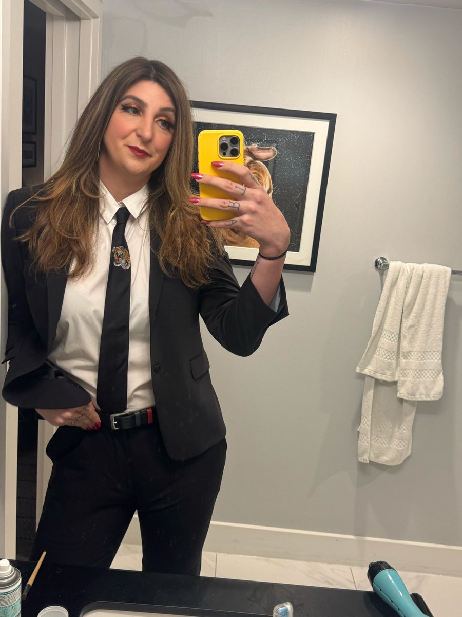 Jaclyn Moore tweet media