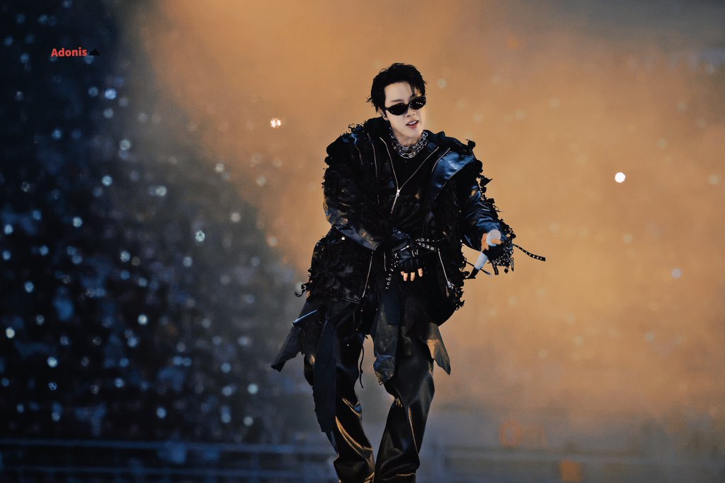 아도니스 Adonis 💫 tweet media