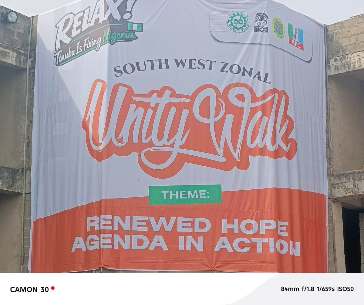 lagostelevision's tweet image. South West Zonal Unity Walk comes alive in a vibrant display of unity and togetherness at the Onikan Stadium

#SouthWestUnityWalk 
#OnikanStadium 
#UnityInDiversity 
#voiceoflagos
