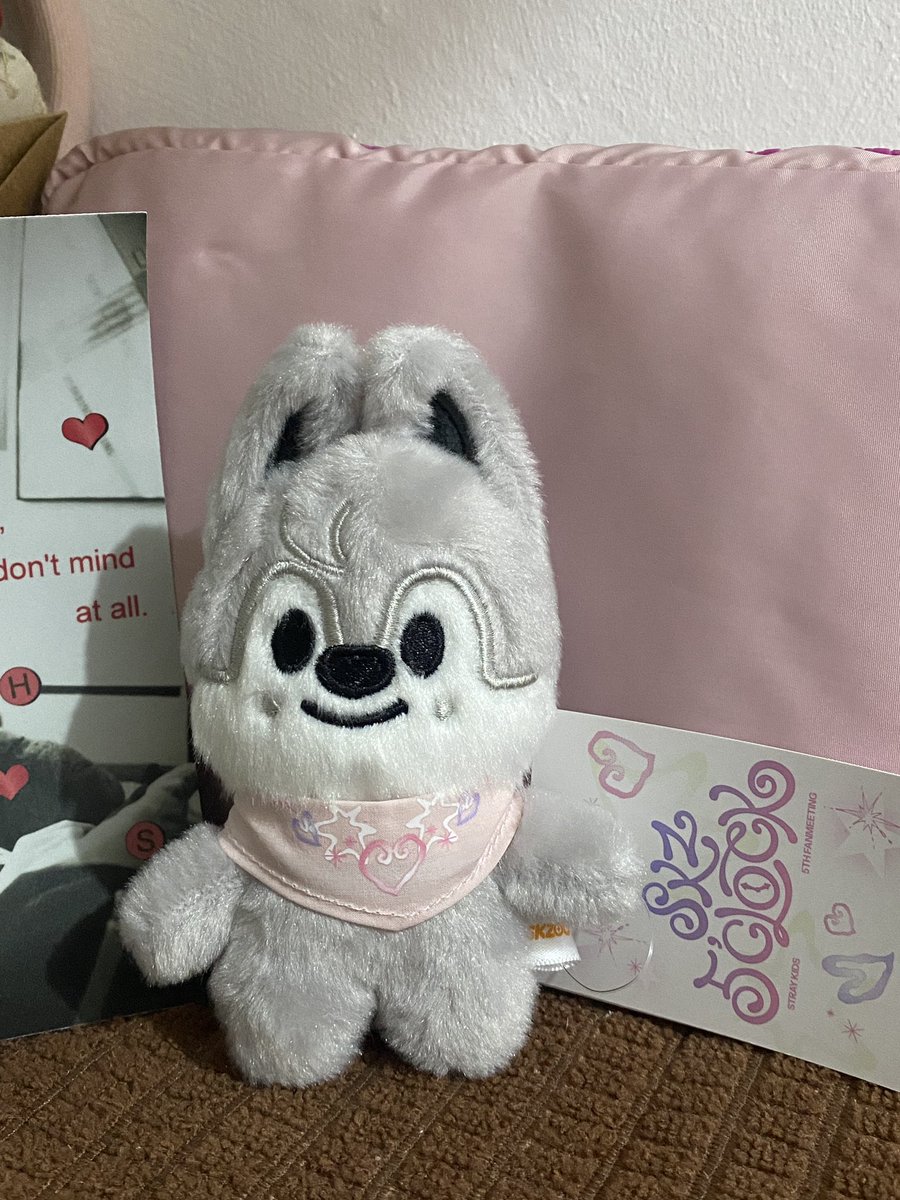 air 🥢 tweet media