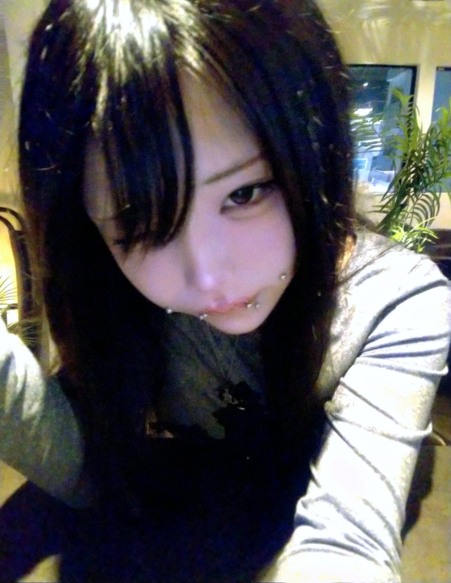 おやすみ tweet media