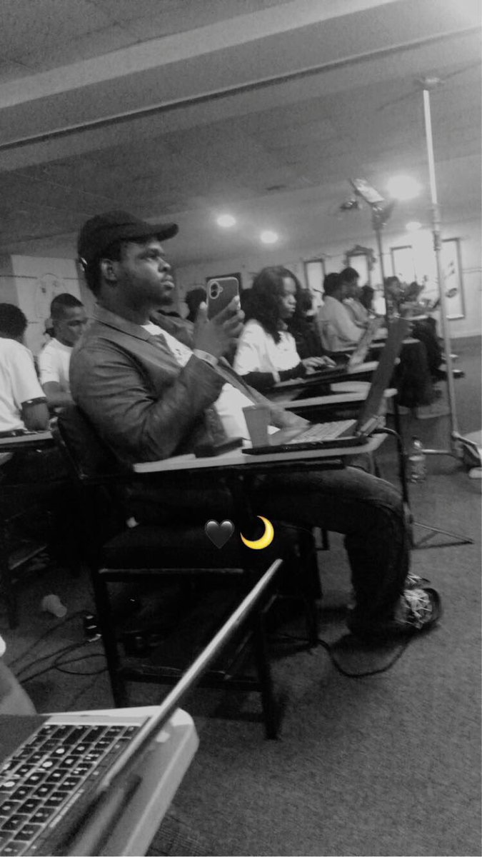 zeifa_dev's tweet photo. @monad @monad_dev @web3afrika 
We are winning this!!!
#MonadBlitzLagos
#MonadBlitz
#Web2Afrika https://t.co/c3Hclj0uxY
