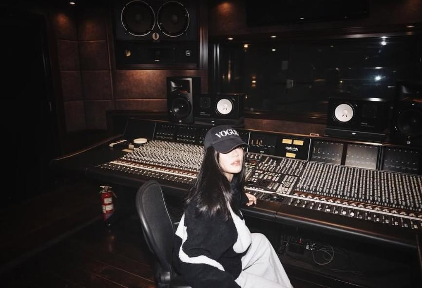 natnat 𝜗𝜚 tweet media