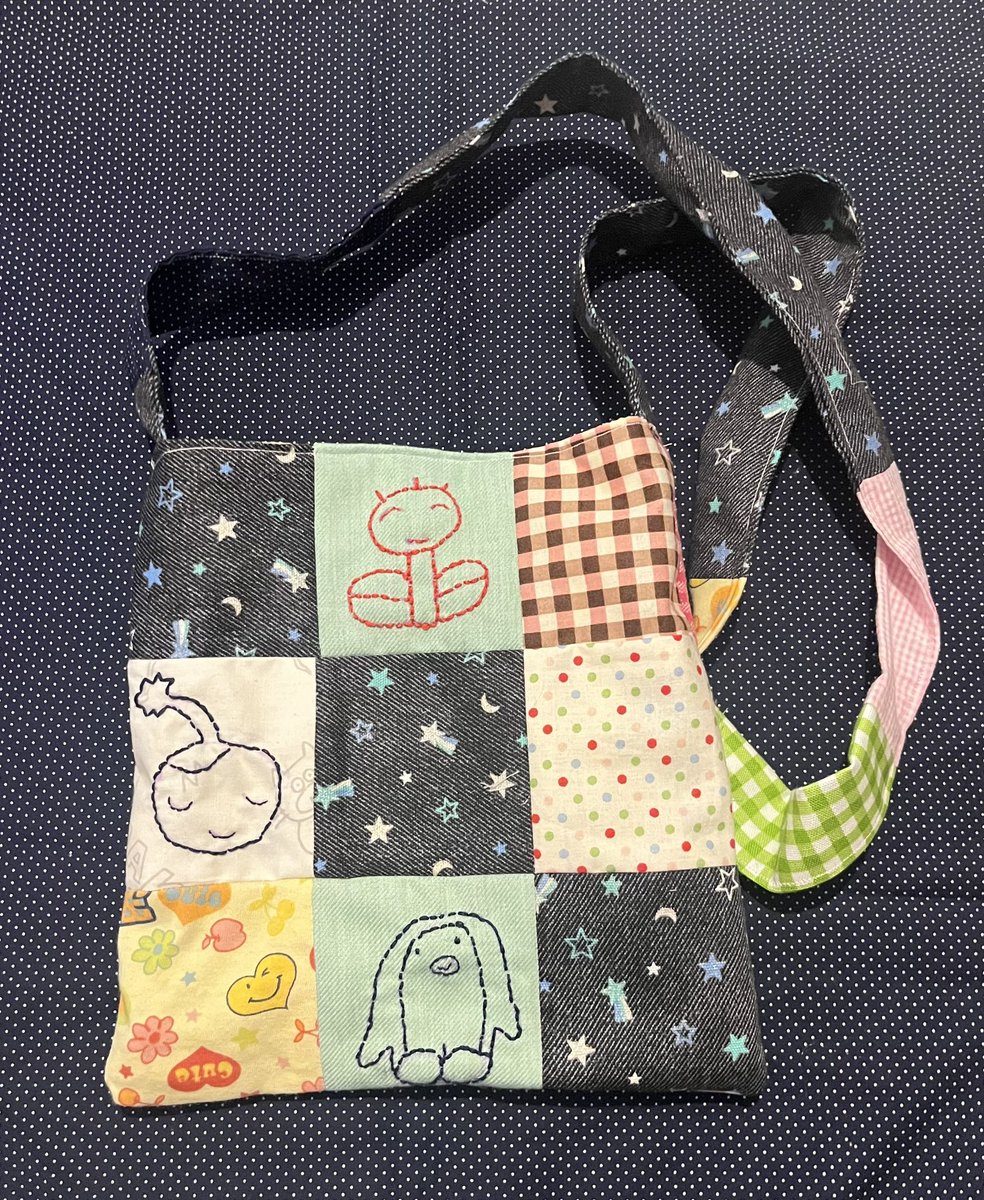 ももな tweet media