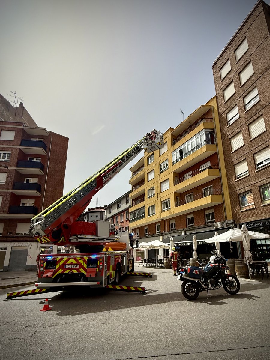 Bomberos de León tweet media