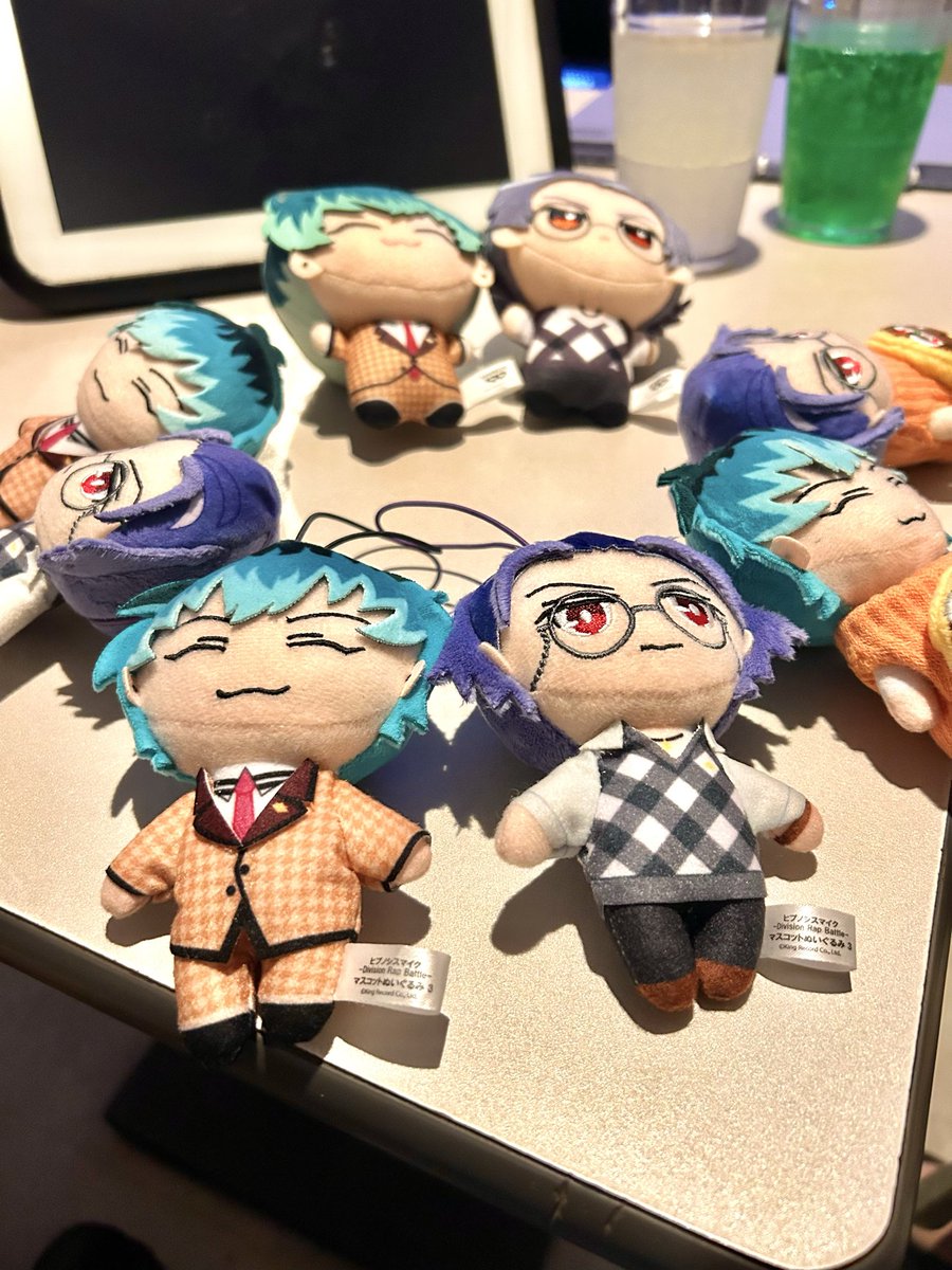 しゅみ tweet media