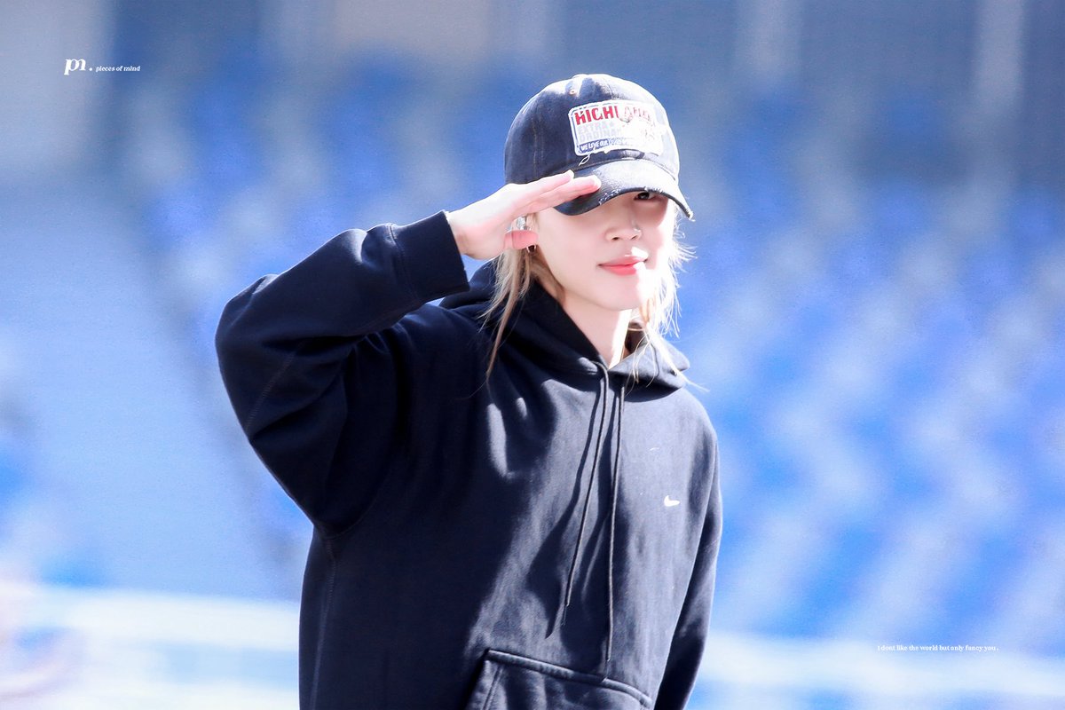 𐙚 aliss tweet media