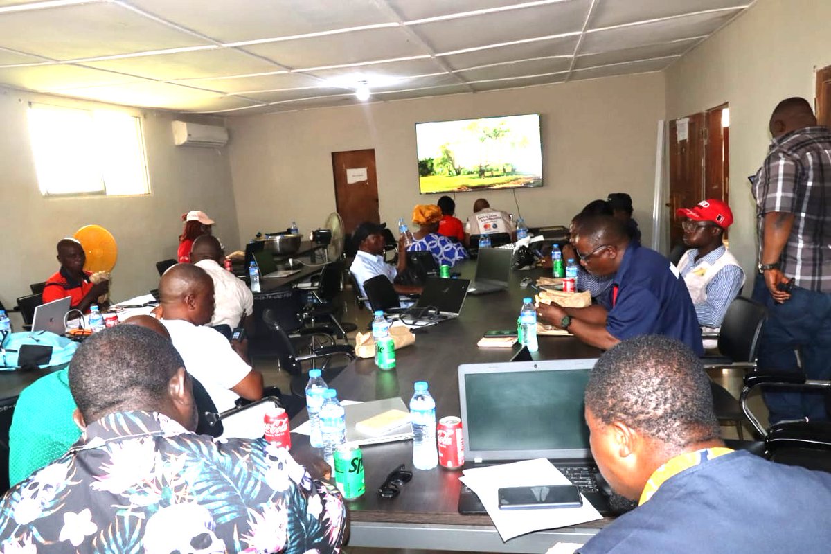 liberia_revenue's tweet image. LRA rolls out phase two of nationwide tax compliance training for county finance officers and stakeholders, strengthening local revenue systems, improving compliance, and boosting domestic resource mobilization across multiple counties. #Liberia #TaxCompliance #LRA