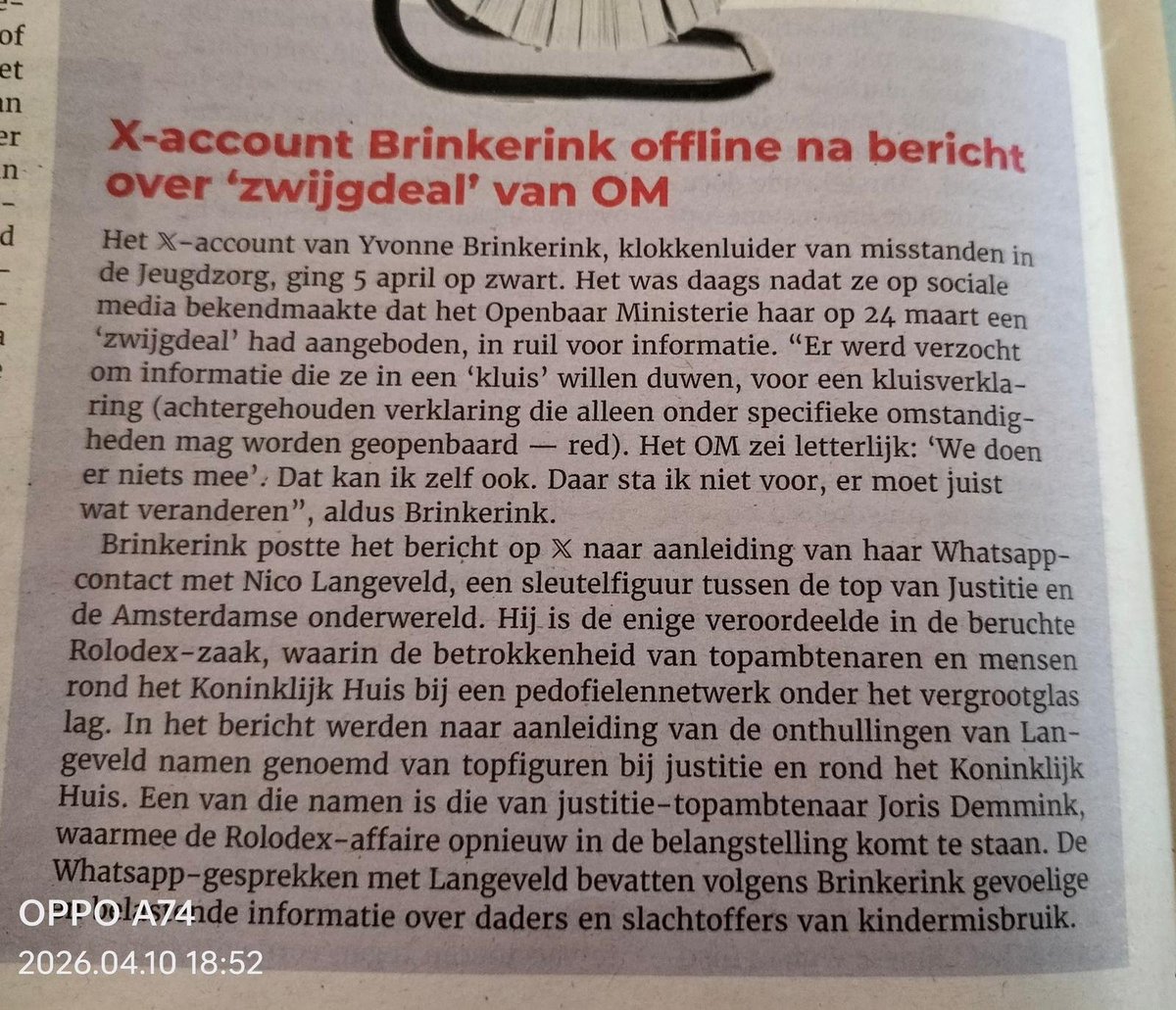 OM wilde betalen om haar woorden voorgoed onder het tapijt te vegen
Begrijpen jullie nu dat ze echt doodsbang zijn voor haar woorden?
Als het leugens zouden zijn kunnen ze het weerleggen, maar de waarheid (met bewijzen) kunnen ze niet tegenop
Dus maar proberen met zwijggeld