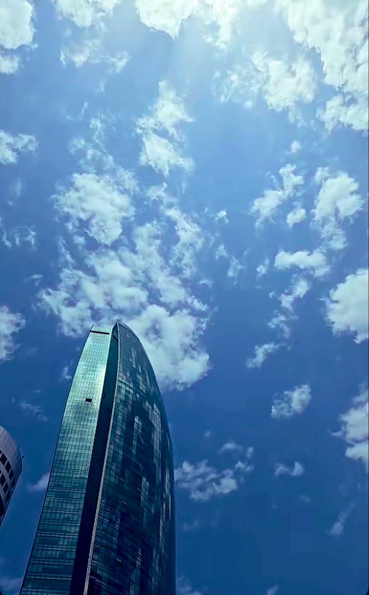 فاطمه عبدالرزاق البحر tweet media