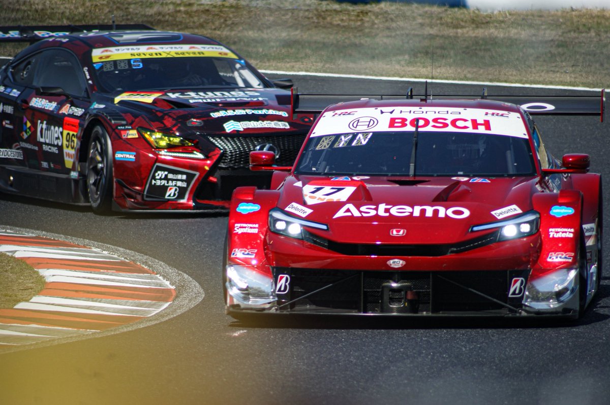 mashiro_REAL17's tweet image. #17 Astemo REAL RACING
塚越広大/野村勇斗

太陽光に当たると輝いて美しいAstemoのメタリックレッド！予選は2列目！
明日が楽しみでしかない！
#AstemoREALRACING #RR20 
#SUPERGT photo by mashiro📸