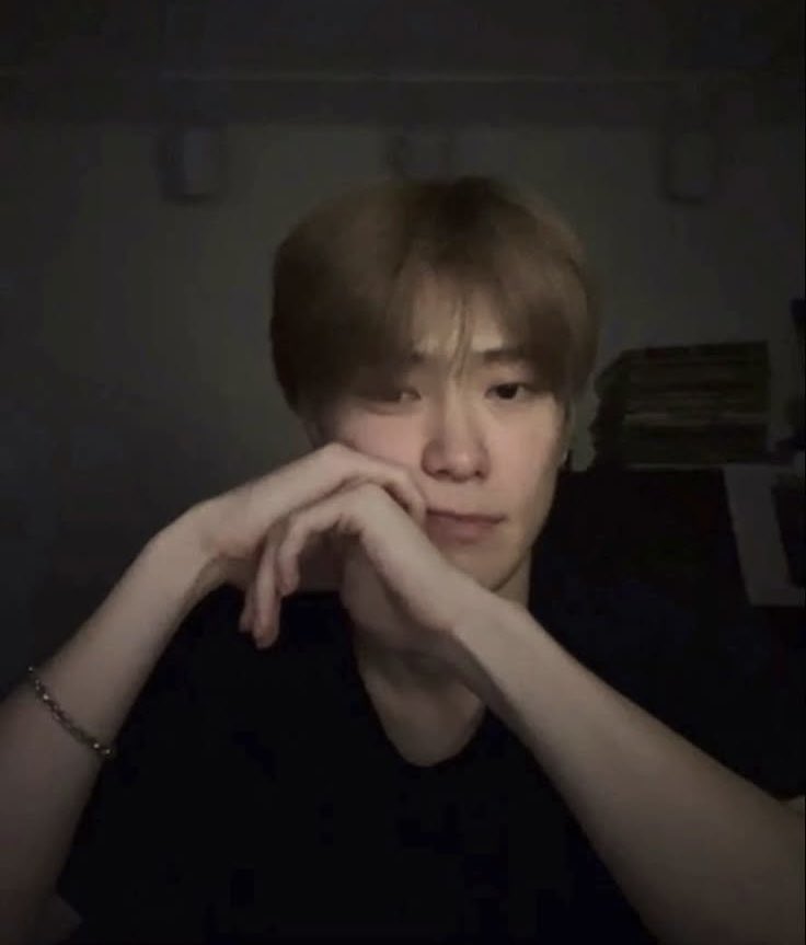 몬재재 tweet media