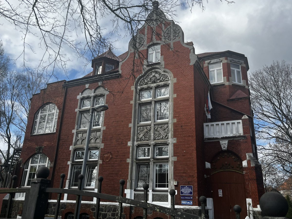 историк-алкоголик tweet media