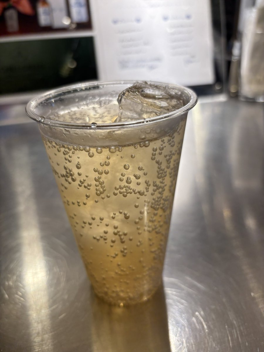 あつこ tweet media