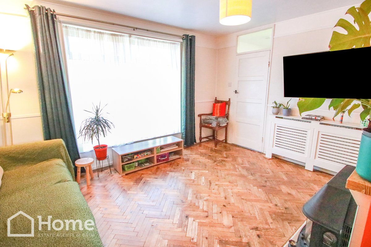 athomebath's tweet photo. This wonderful 3 bedroom, semi-detached property on Newton Road on the market!
To find out any details or to arrange viewing, give us a call and email today.📲
#forsale #bathcity #cityofbath https://t.co/LbfzAAXgcr