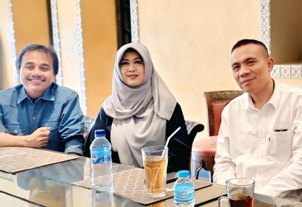 Dokter Tifa tweet media