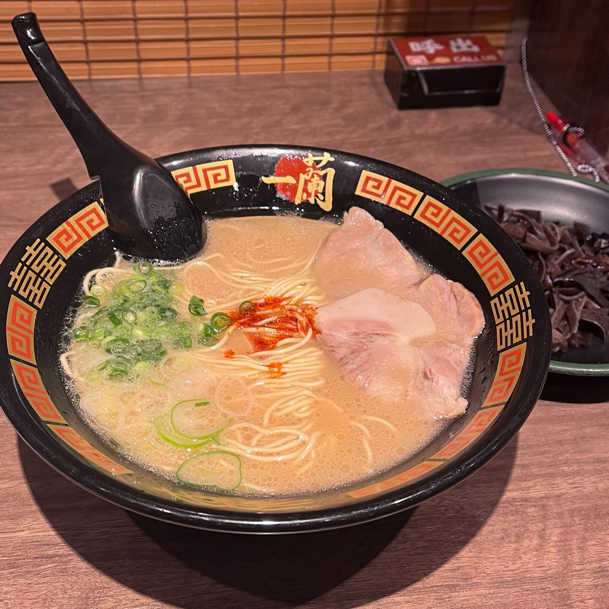 _wy25_'s tweet photo. 20:00~います🖤

今週ラストです！

昨日ちょっと久しぶりに一蘭行った🍜❤️

#大分 #都町 https://t.co/TTDzYmAbCn