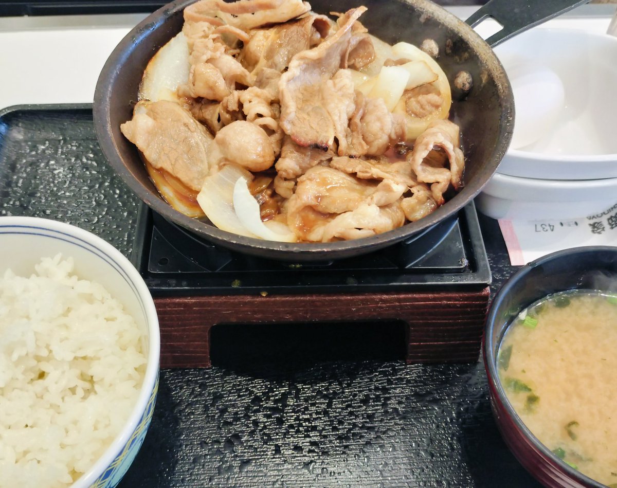 ワタナベ tweet media