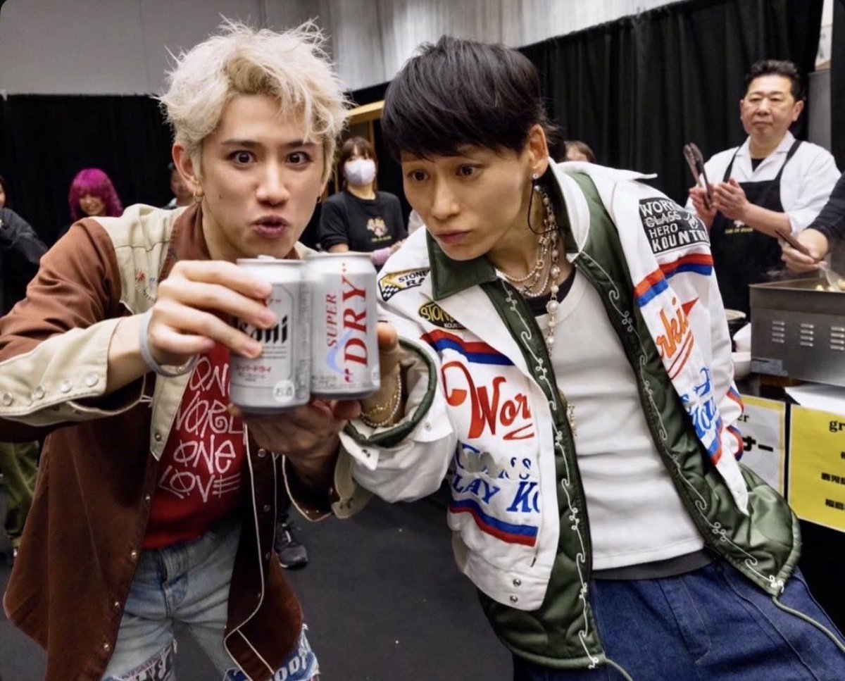 UW_TM112's tweet image. 思い出の対バン！あれから1週間！！
これでモード切り替えるÜ
このTAKAさんの考えTAKUYA∞さんも同じ様な事言ってるよね！
やっぱ類は友を呼ぶんだね🤘(🕶️)🤘