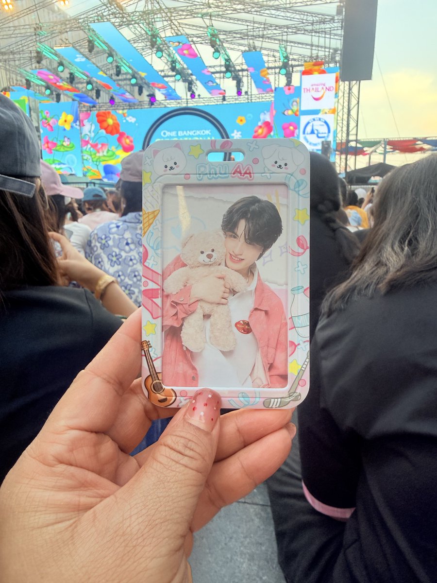 Open 🩵🐬✨💫🤏 tweet media