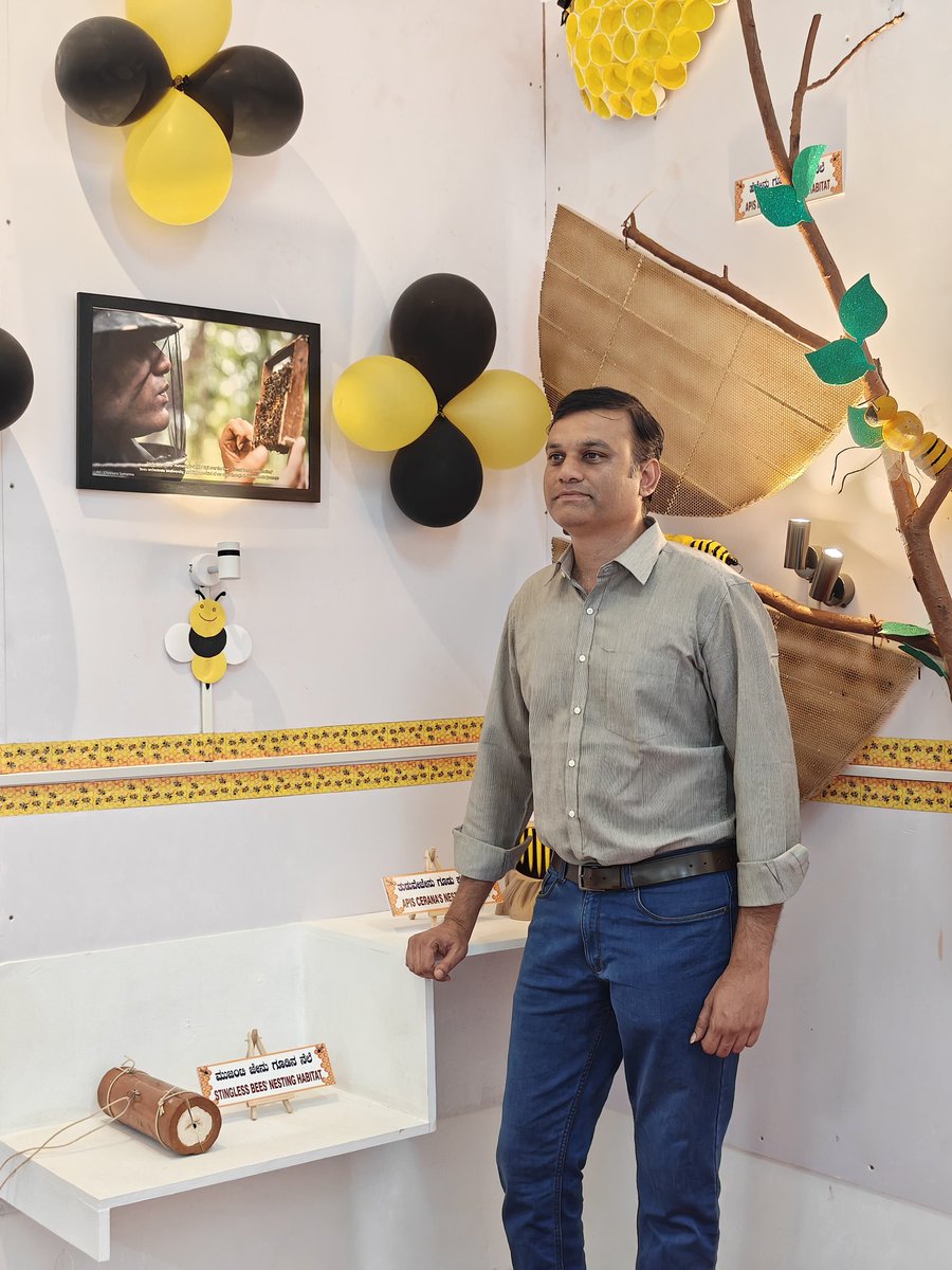beemanindia1's tweet image. Crafted, designed and delivered a bee museum to #KSNUAHS Shivamogga, My first Museum project. 
#beesbringlife #creativespaces #beemuseum #beehoo #rebuilding #museums #artisan #workwithlove