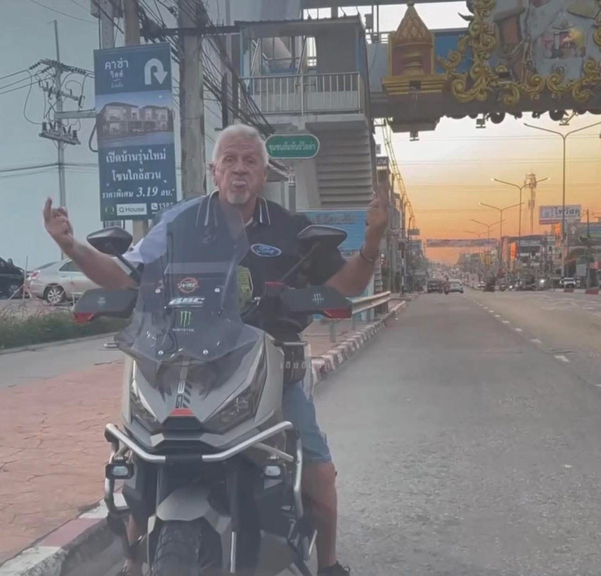 Personal Thailand tweet media