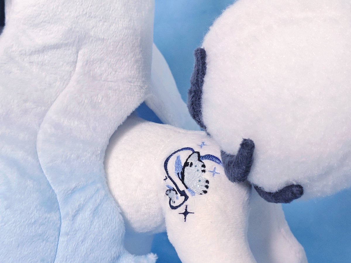 I think I finally picked up a few helpful techniques for taking better photos uwu