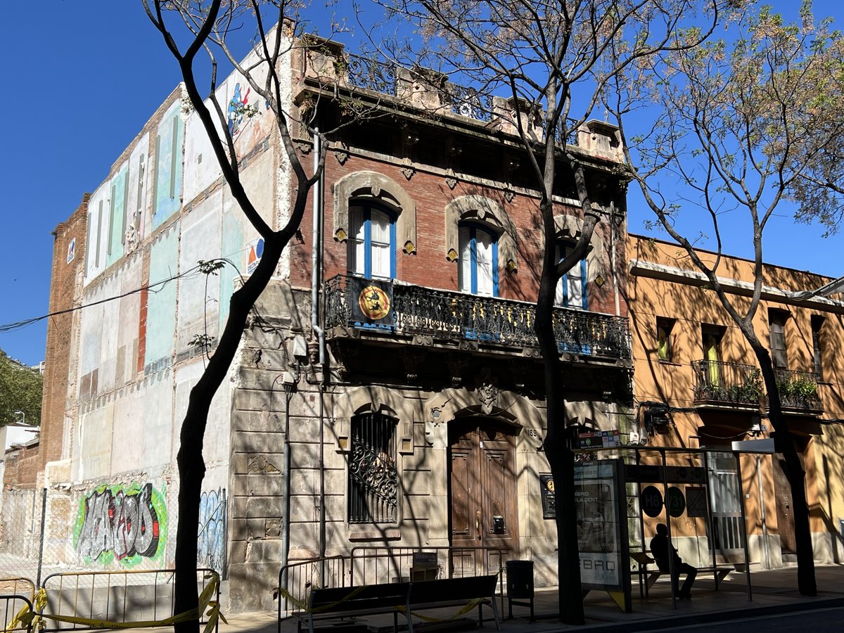 Barriades de Provençals tweet media
