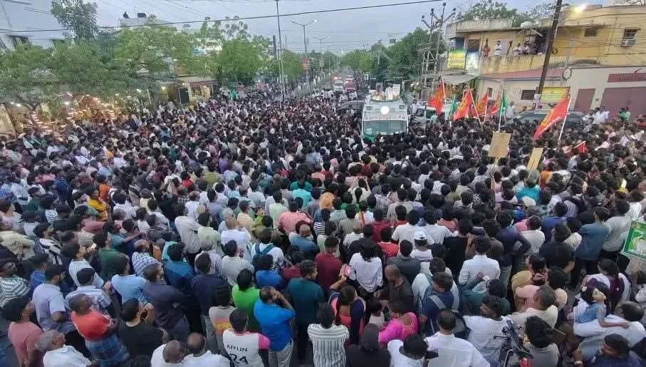 anbudanmaha's tweet image. திரை கவர்ச்சி ,பண பலம் ,அதிகார பலம் இல்லாத நாம் தமிழர் கட்சிக்கு தென் மாவட்டங்களில் மிகப்பெரிய ஆதரவு இருப்பதை பார்க்க முடிகிறது.

#seeman #ntk