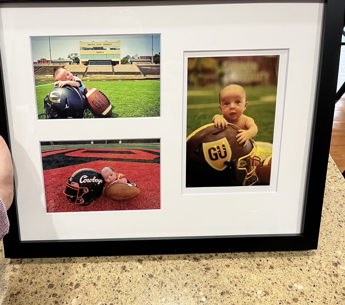CoachNardo27's tweet image. Gifts don’t get much better than this 

#FamilyOverEverything
