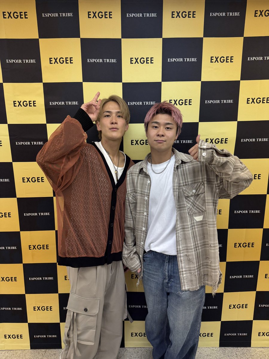 KENGO_ESP's tweet photo. EXGEE仙台イベント来てくれた方ありがとうございました！
初めてのこのイベントで色んなファンの方と会って喋れて楽しすぎました！
自分と写真を撮ってくれた方もありがとう！引き続き名古屋、越谷でもよろしくお願いします🔥
#ESPOIRTRIBE #EXGEE https://t.co/aH8hIoH3Hi