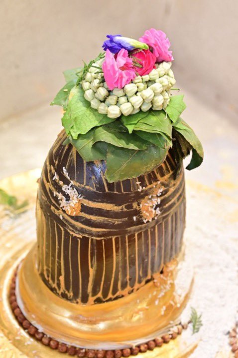 eOrganiser's tweet image. Divine Madhyahna Bhog Aarti Darshan of Shri Kashi Vishwanath Ji from Shri Kashi Vishwanath Mandir, Varanasi, Uttar Pradesh.

#KashiVishwanath #Varanasi