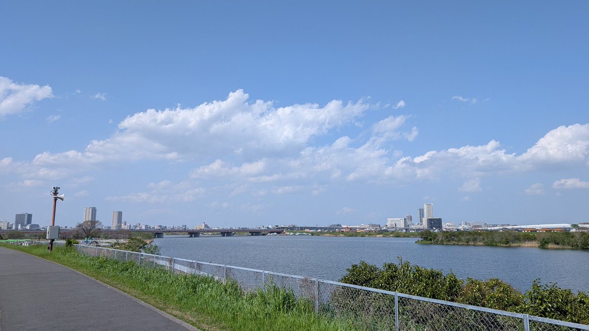 d58565254's tweet photo. 夏でした🚴‍♂️ https://t.co/Ji7Hk8tDsd